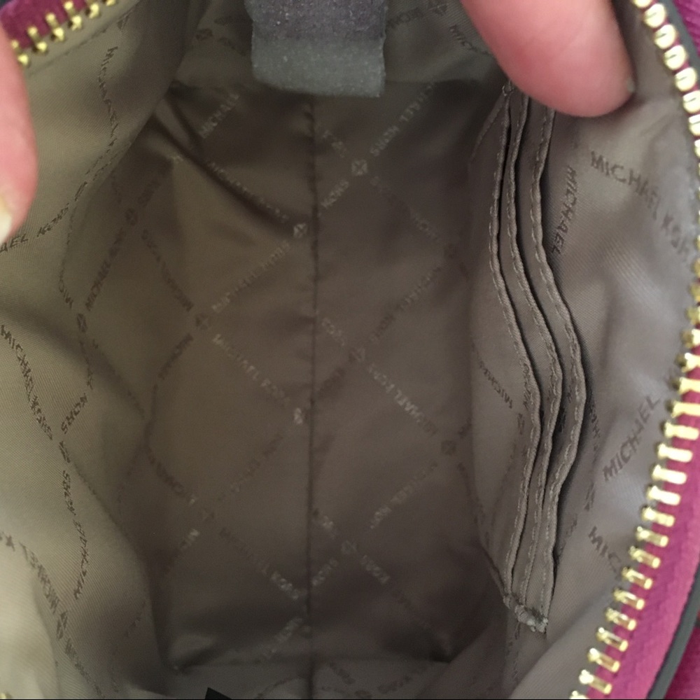 Last one ✨Michael Kors mini Ciara Xbody bag - Picture 3 of 5